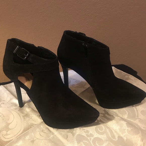 Gianni Bini Shoes - Gianni Bini platform black suede stiletto size 8